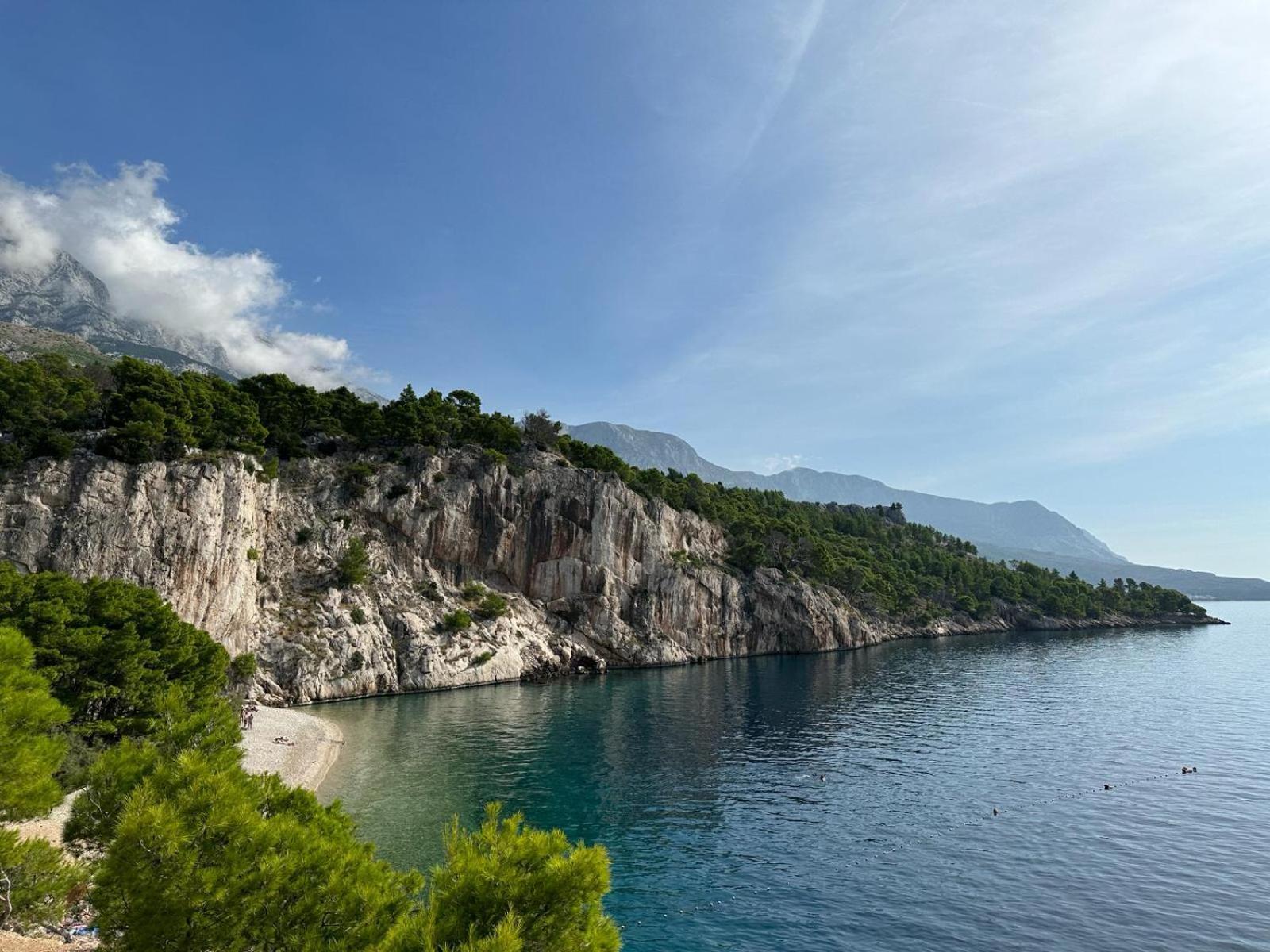 Uzelac Apartment With Pool Makarska Exterior foto